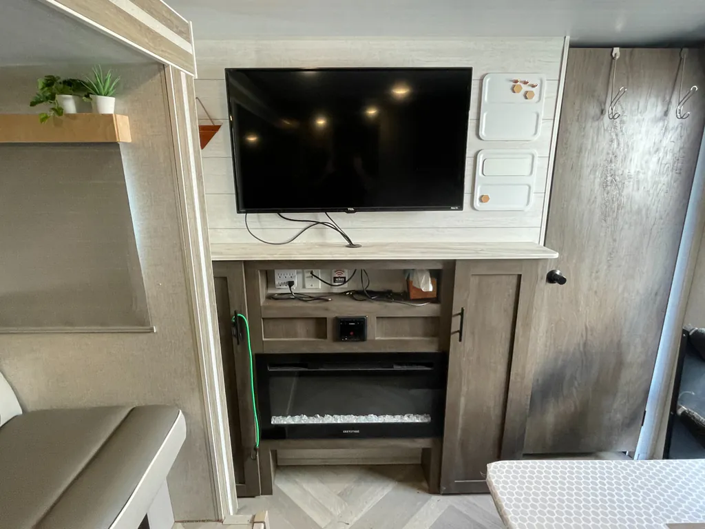 2021 Forest River Salem Cruise Lite 273QBXL, Photos photo 5