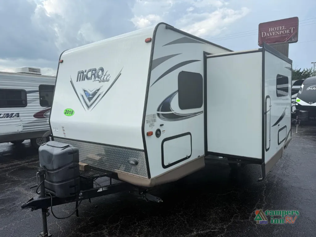 2018 Forest River Flagstaff Micro Lite 25BRDS, Photos photo 5