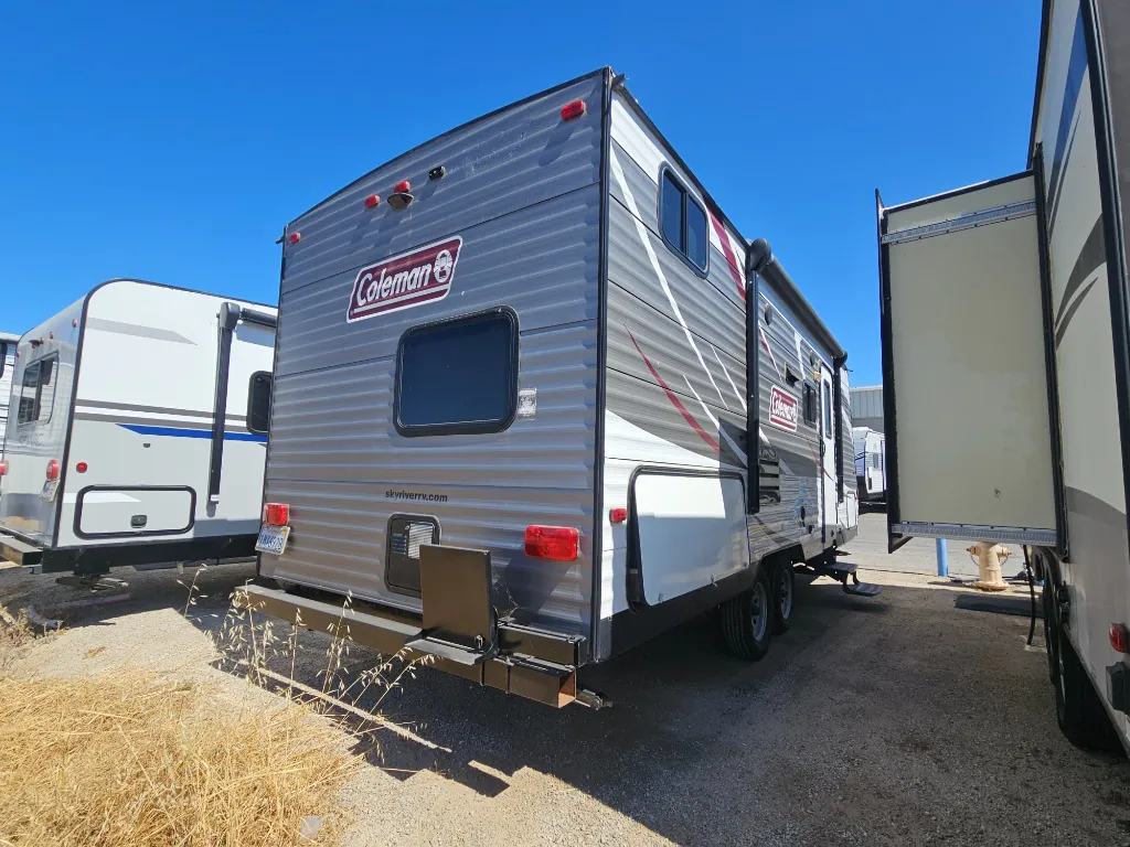 2018 Dutchmen Coleman Lantern LT 215BHWE - Photo 3