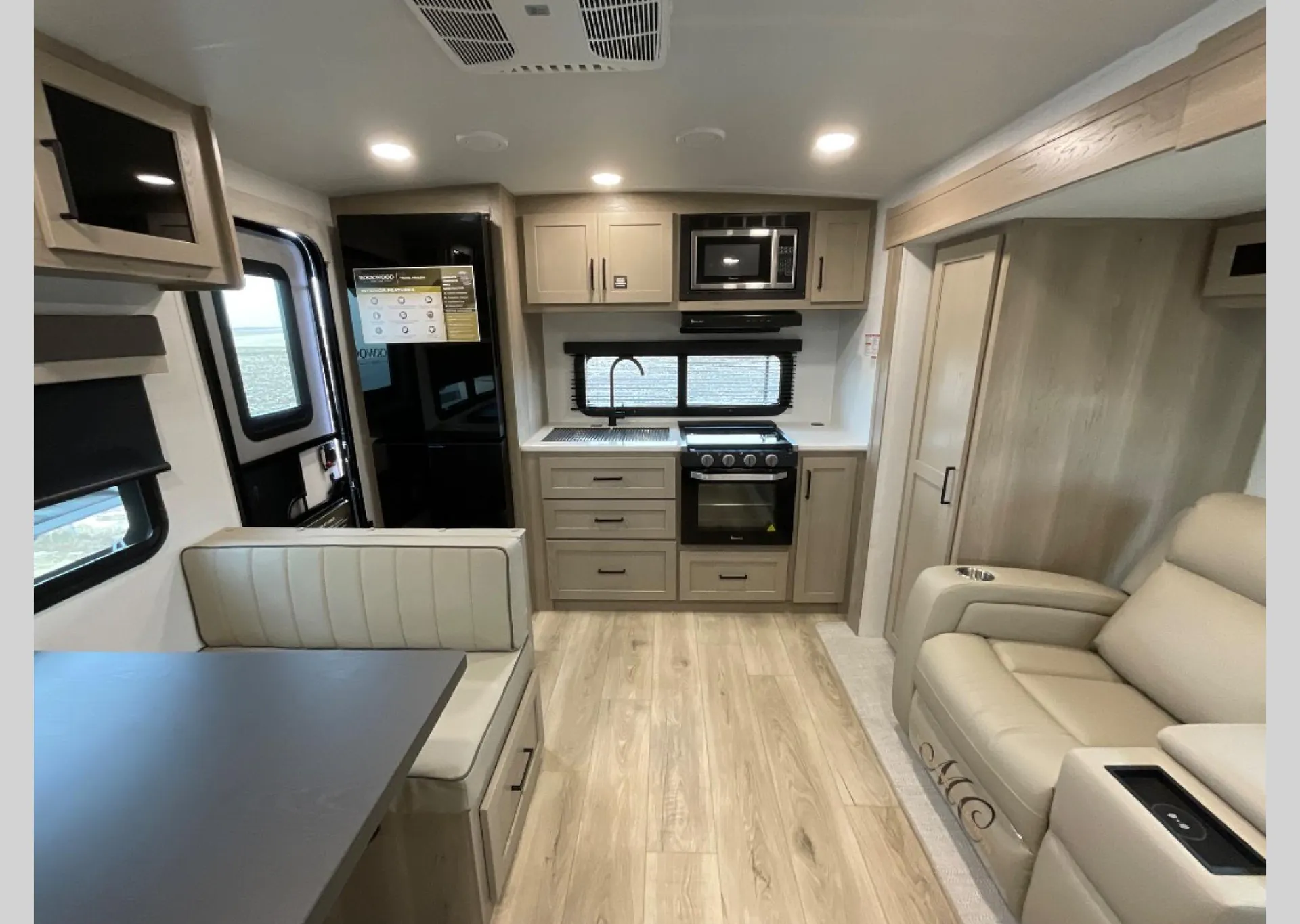 2026 Forest River Rockwood Mini Lite 2515S — Photo 7