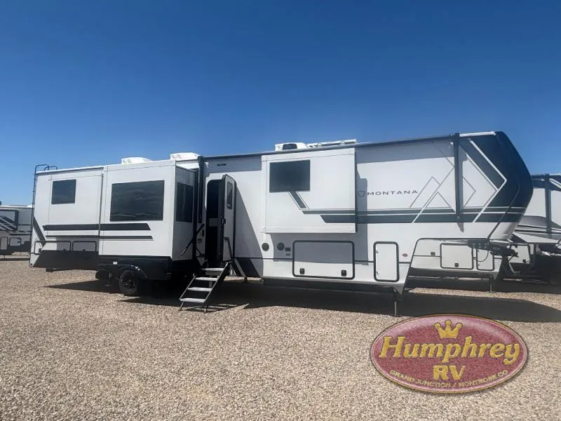 2026 Keystone Montana 3901RK - Photo 3