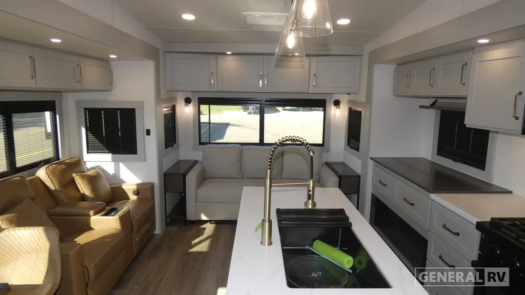 2024 Brinkley Model Z 3100, Photos photo 2