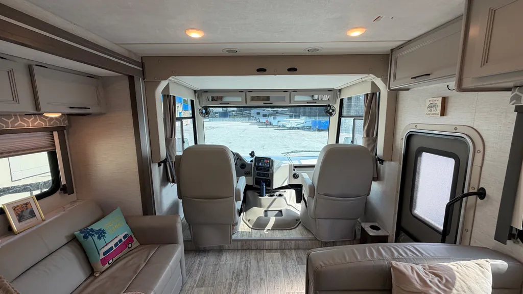 2025 Thor Motor Coach Freedom Traveler A29, Photos photo 24
