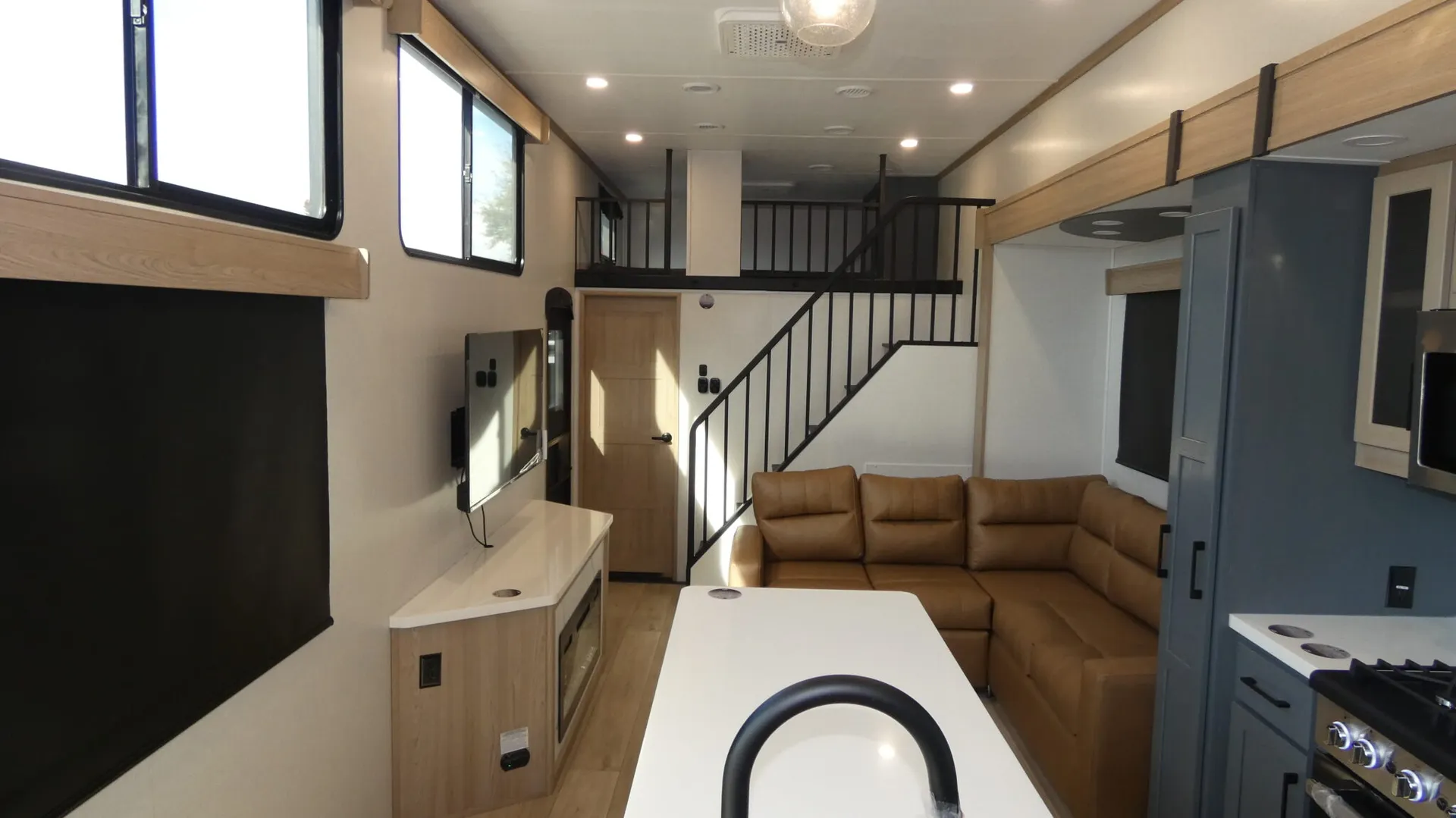 2026 Crossroads RV Hampton 410PVL - Photo 3