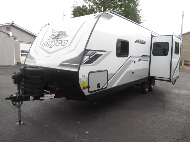 2025 Jayco Jay Feather 24RL - Photo 3