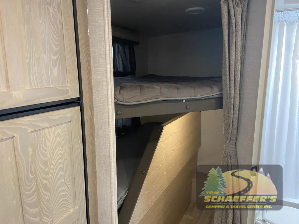 2021 Forest River Flagstaff Micro Lite 25BRDS, Photos photo 13