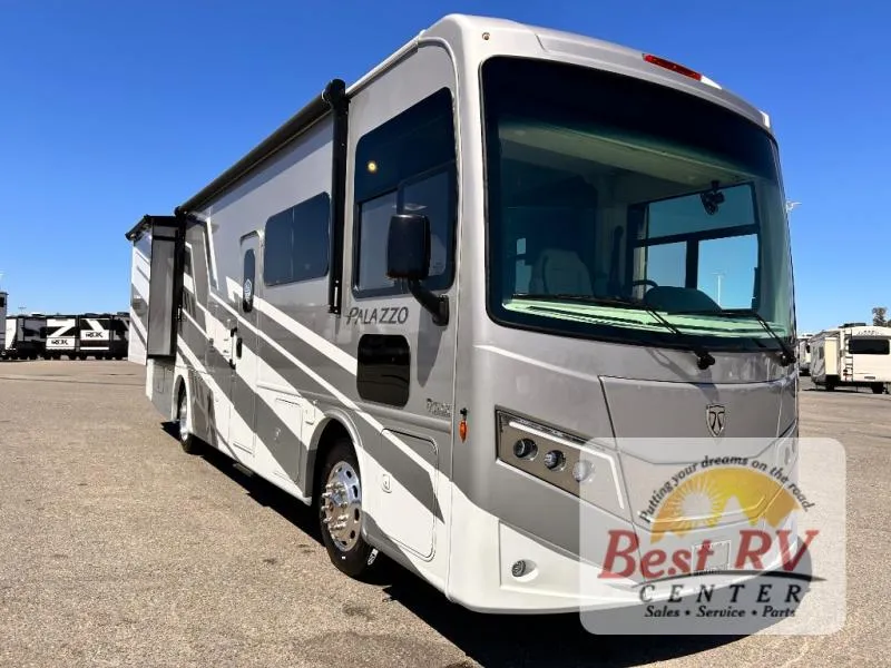 2027 Thor Motor Coach Palazzo 33.6 - Photo 2