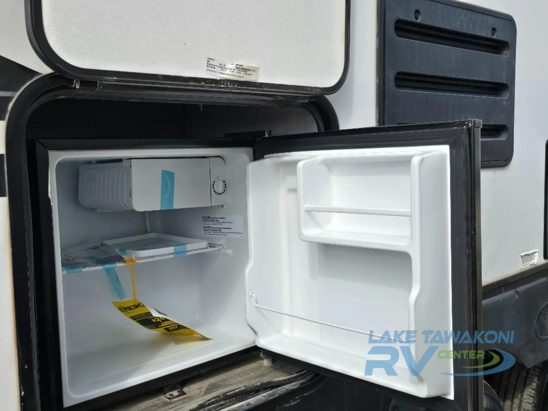 2022 Dutchmen Coleman Light 3055BS - Photo 3