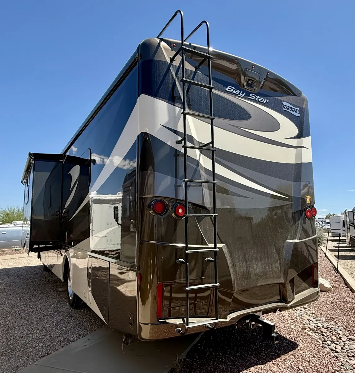 2018 Newmar Bay Star 3403 - Photo 4