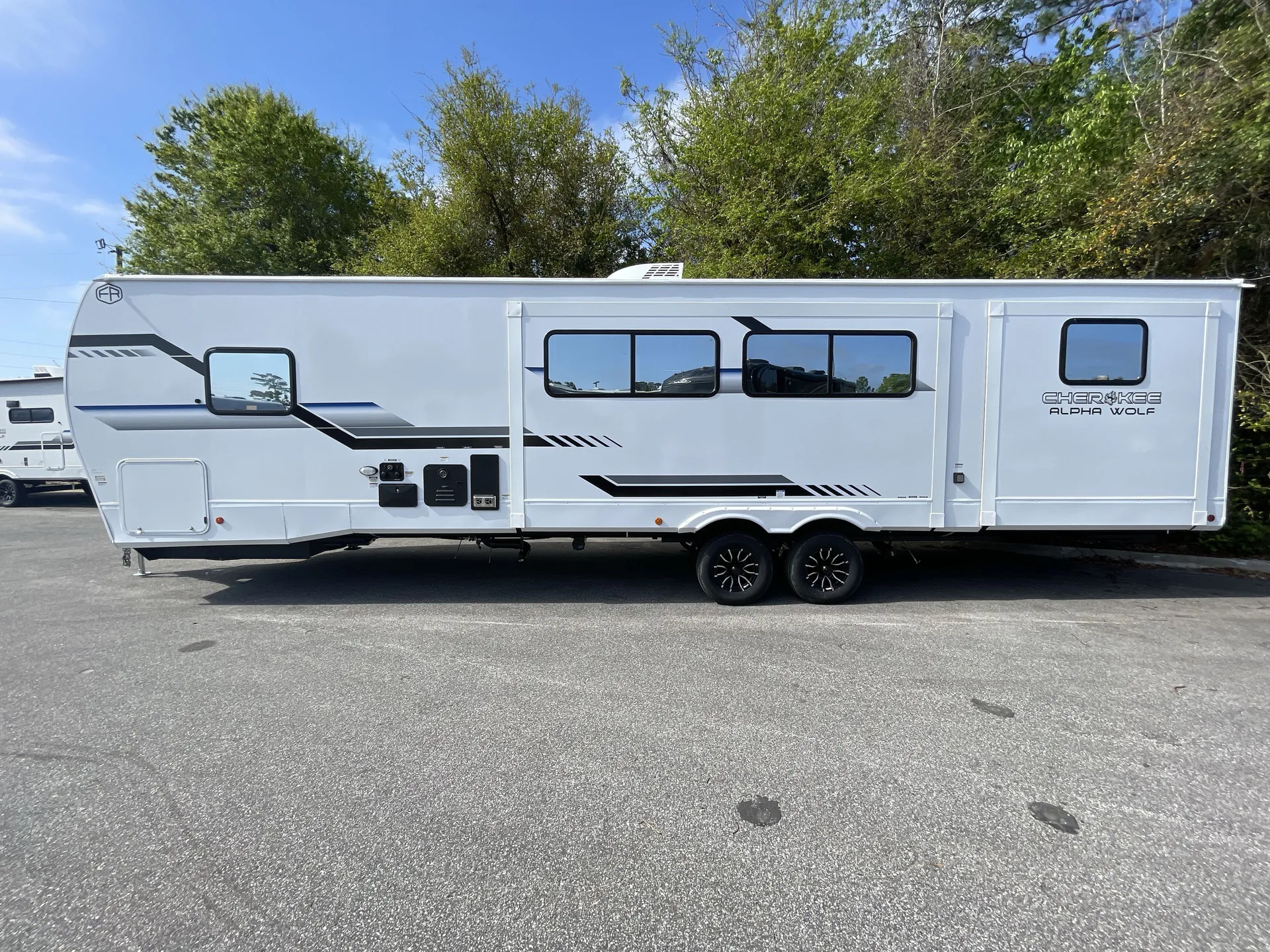2026 Forest River Cherokee Alpha Wolf 33BH-L - Photo 2