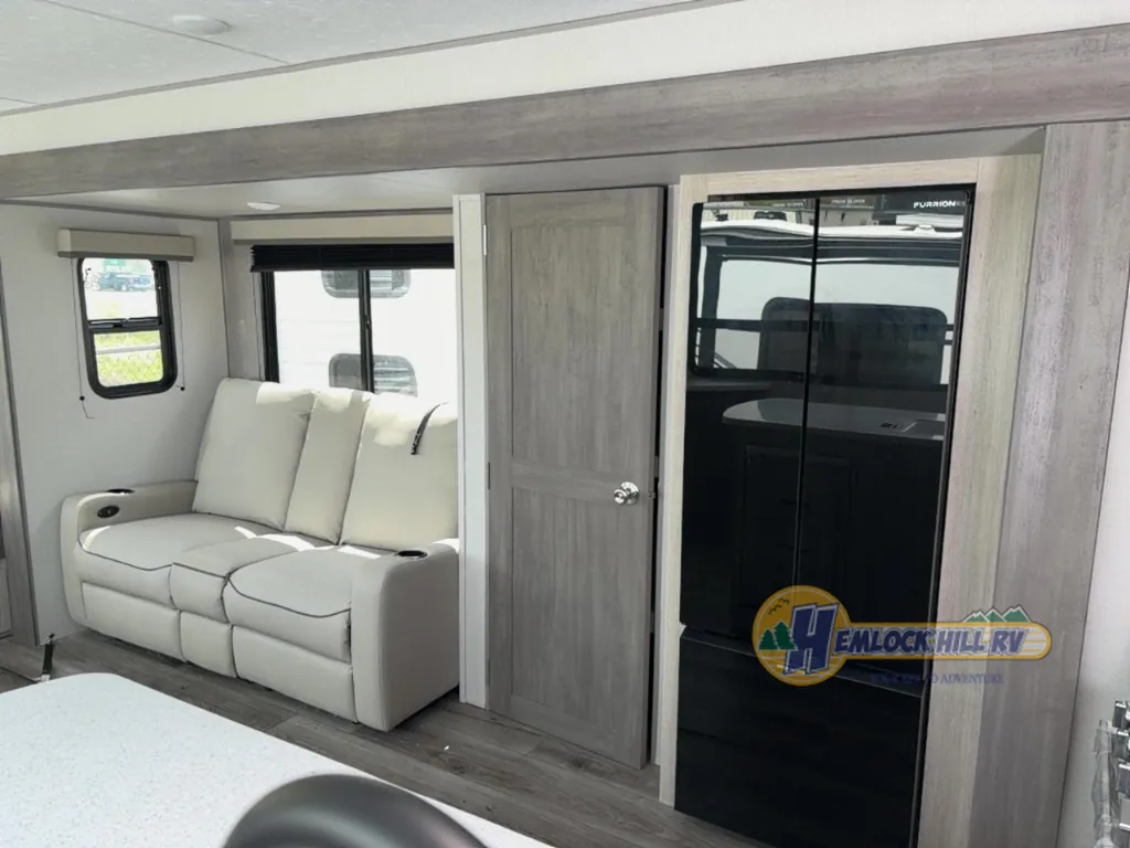 2026 Coachmen Catalina Legacy Edition 283RNR, Photos photo 14