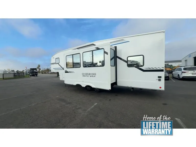 2026 Forest River Cherokee Arctic Wolf 287BH - Photo 2
