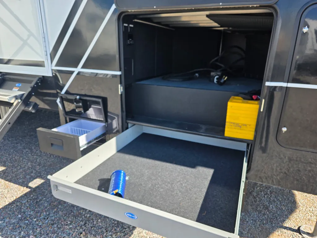2024 Brinkley Model G 3500, Photos photo 8