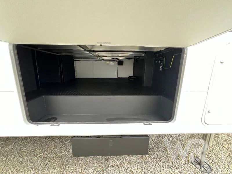 2027 Brinkley Model Z 3600 - Photo 4