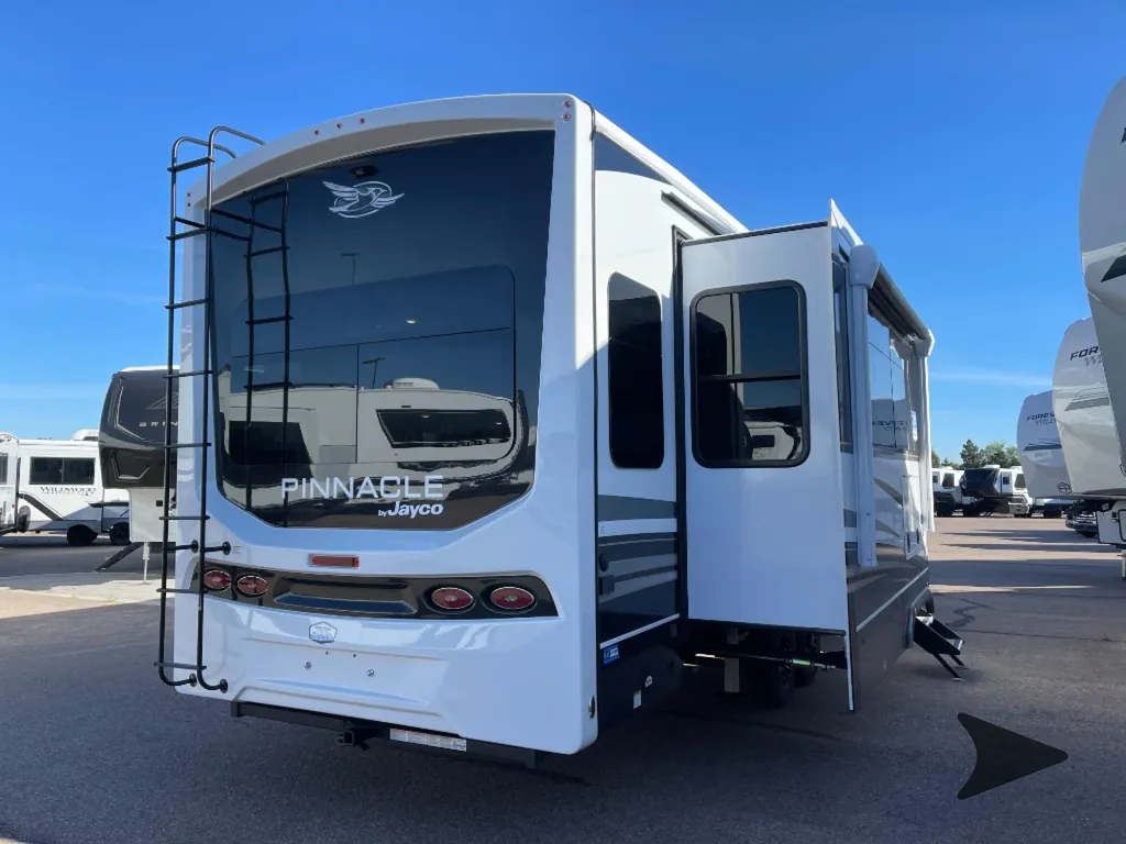 2027 Jayco Pinnacle 32RLTS, Photos photo 13