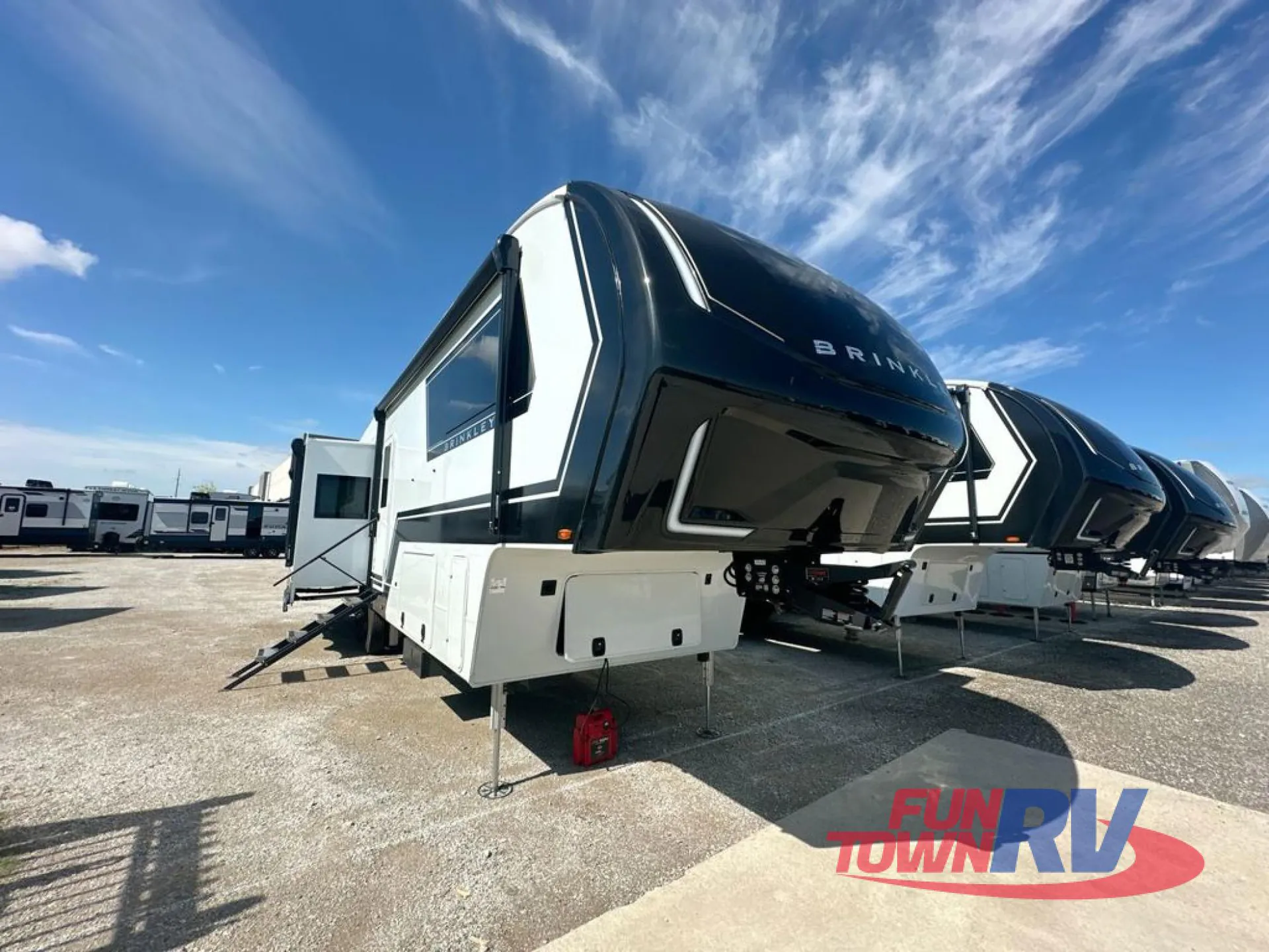 2026 Brinkley Model Z 3300 - Photo 2