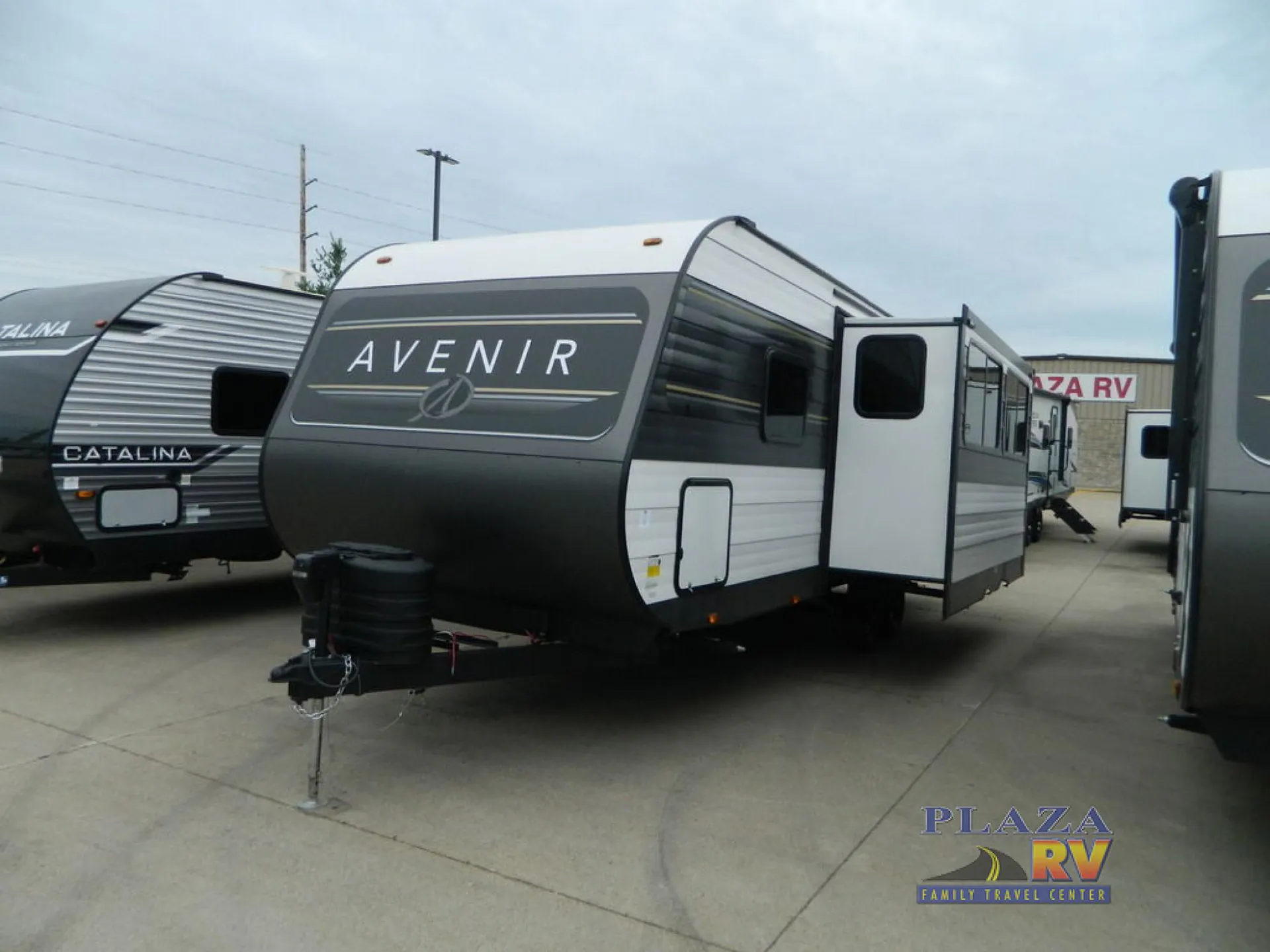 2025 Cruiser RV Avenir 24RB - Photo 3