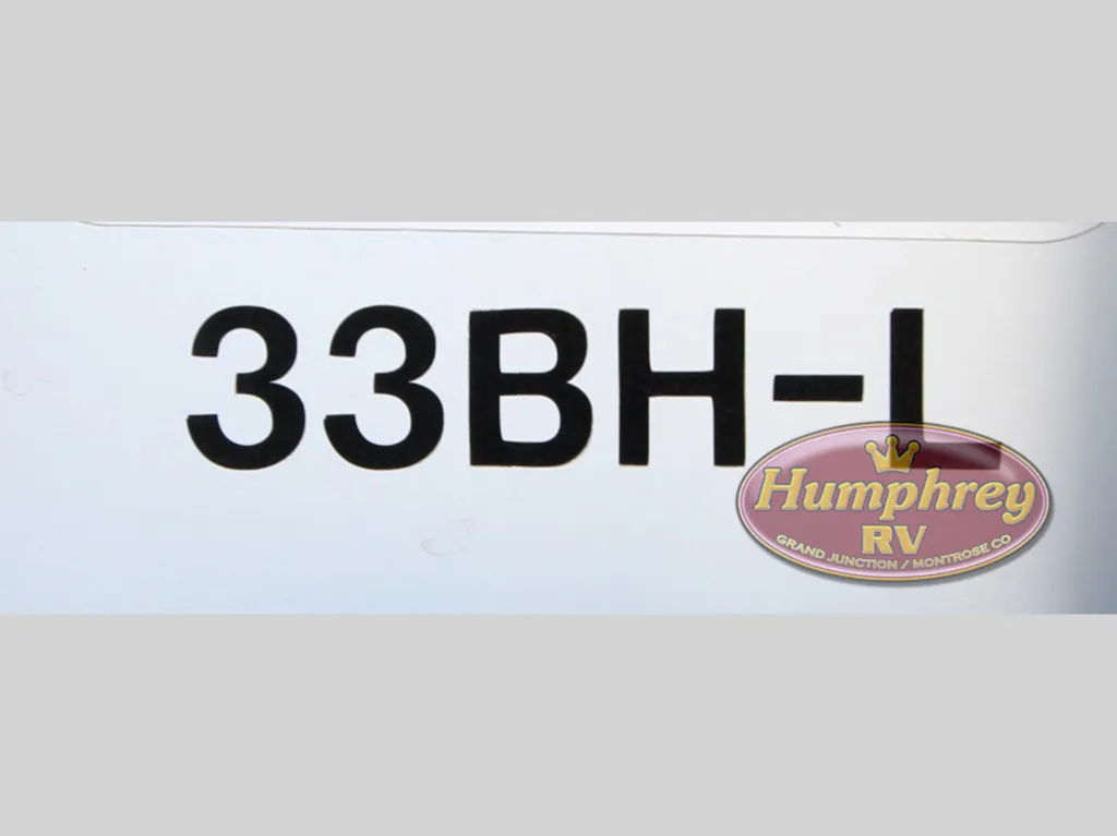 2026 Forest River Cherokee Alpha Wolf 33BH, Photos photo 2
