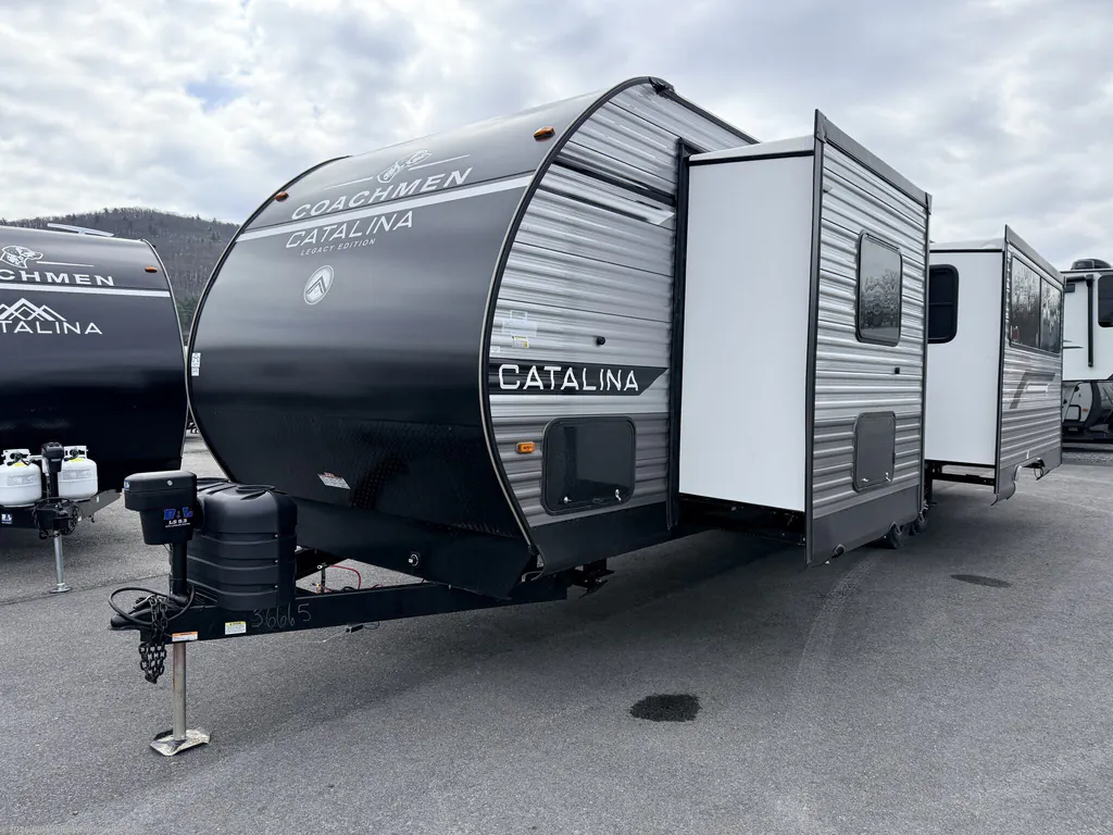2026 Coachmen Catalina Legacy Edition 333DORM, Photos photo 3