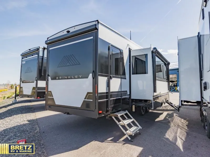 2026 Brinkley Model Z 3420 - Photo 3