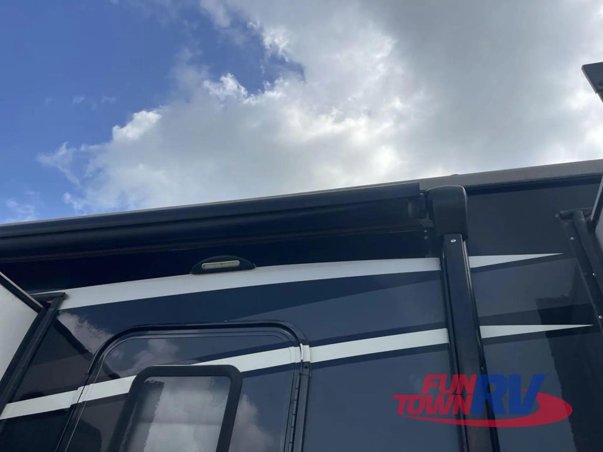 2021 Heartland Landmark Fifth Wheel Tucson