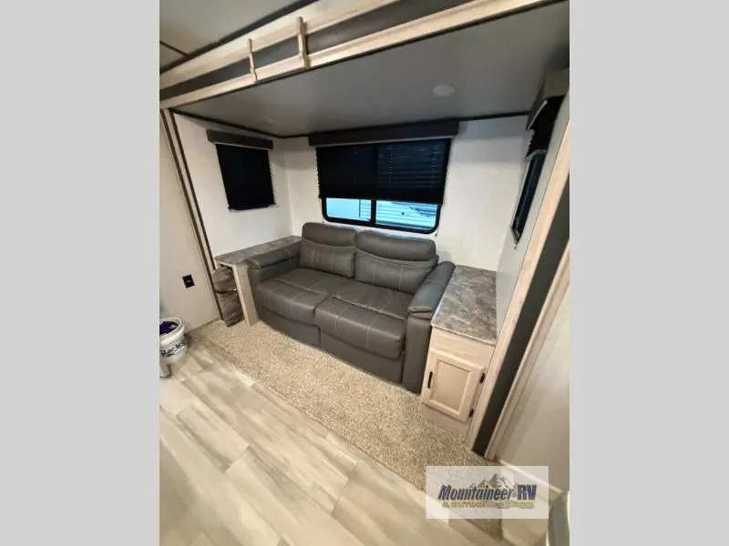 2021 Coachmen Northern Spirit 1943RB - Photo 4