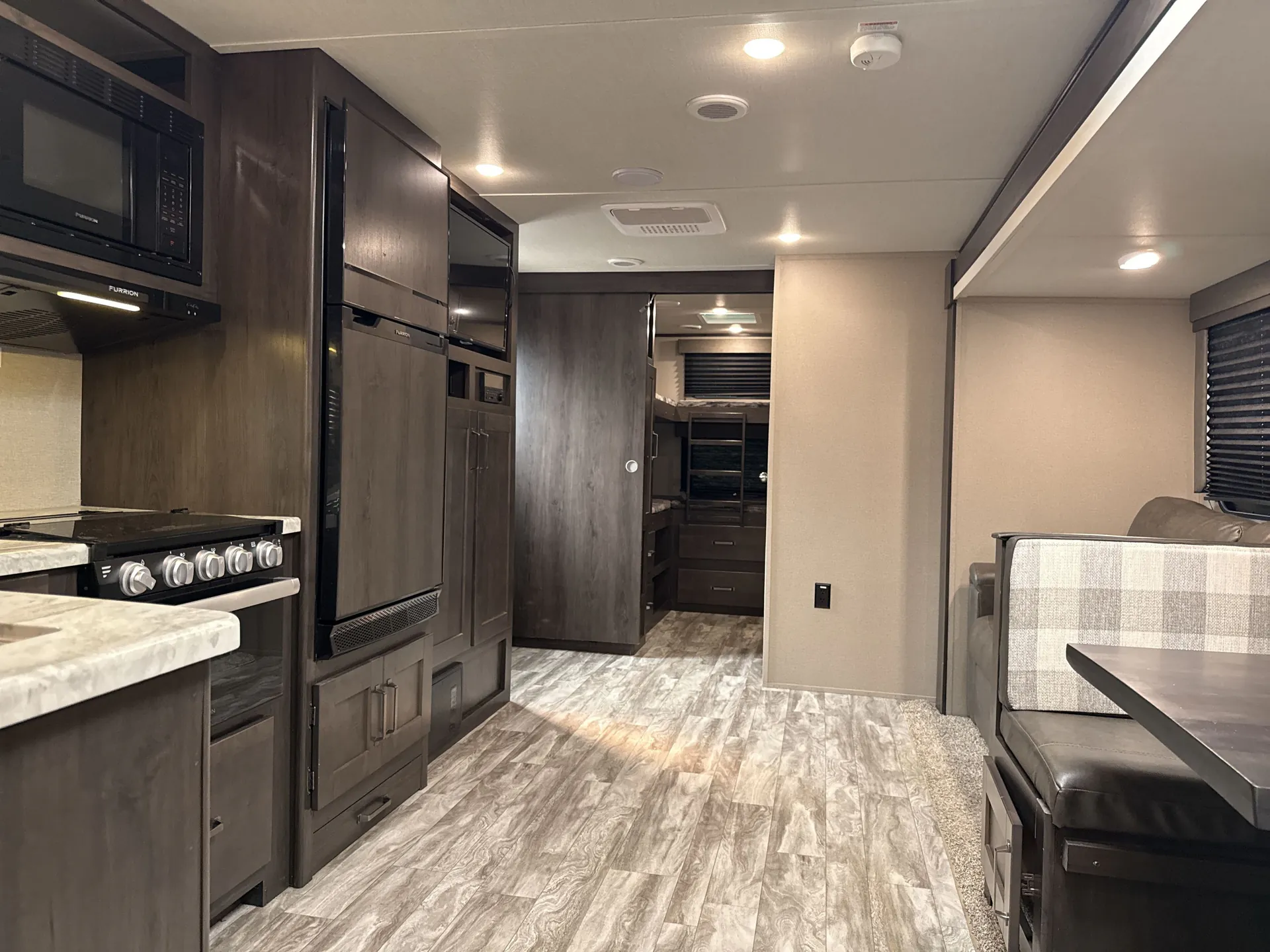 2022 Grand Design Transcend Xplor 321BH — living area main