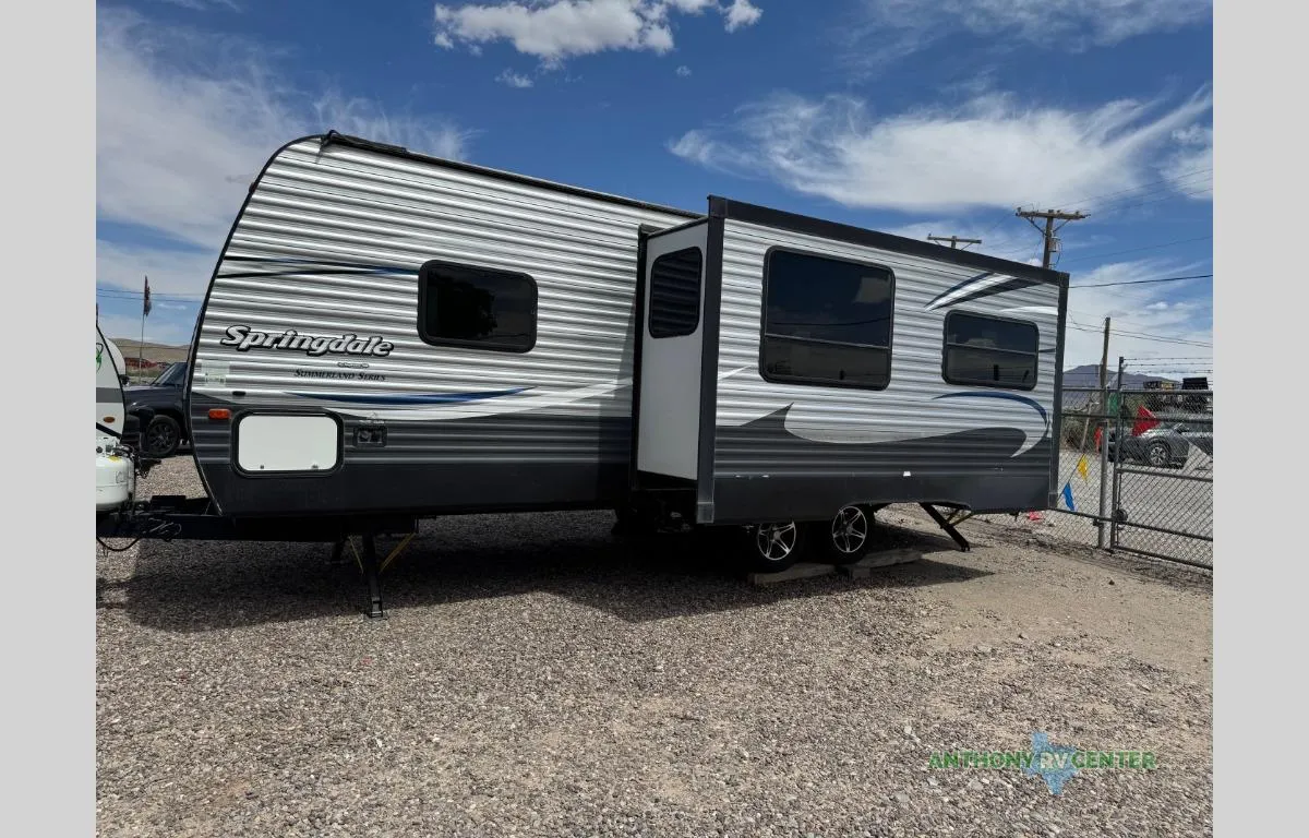 2017 Keystone Summerland 2660RL - Photo 3