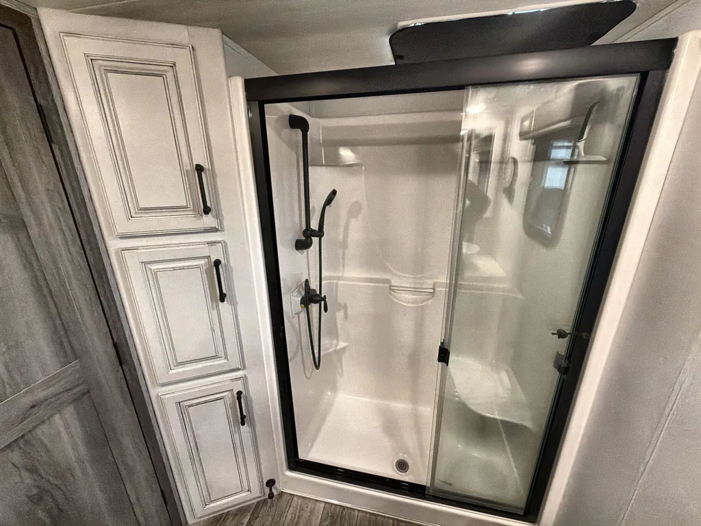 2022 Keystone Montana 3231CK, Photos photo 18