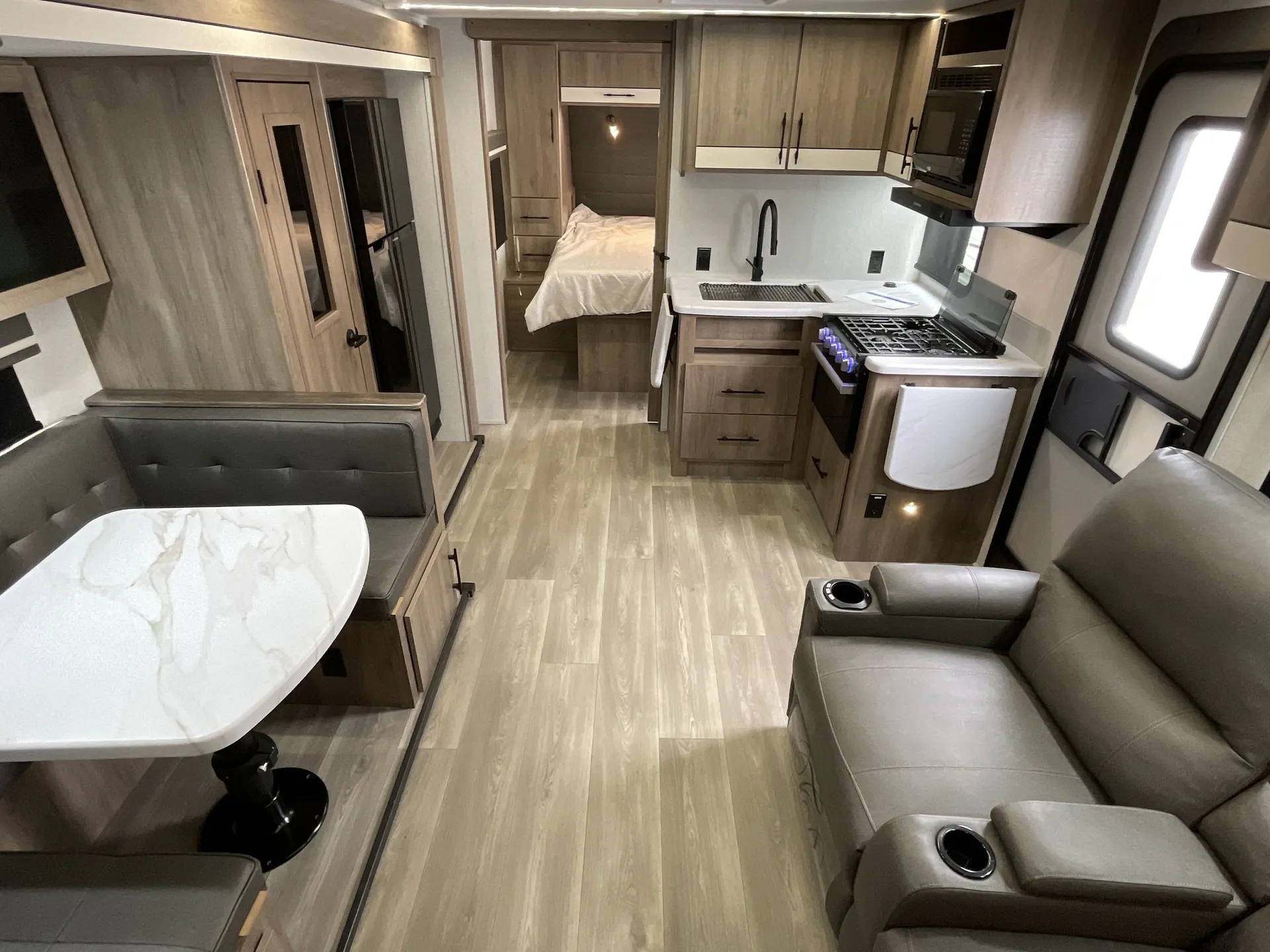2024 Grand Design Imagine XLS 25DBE — living area main
