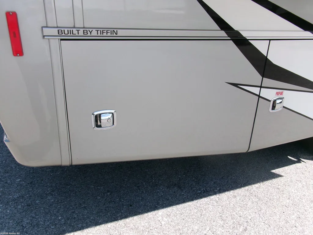 2024 Tiffin Open Road Allegro 32 FA, Photos photo 12