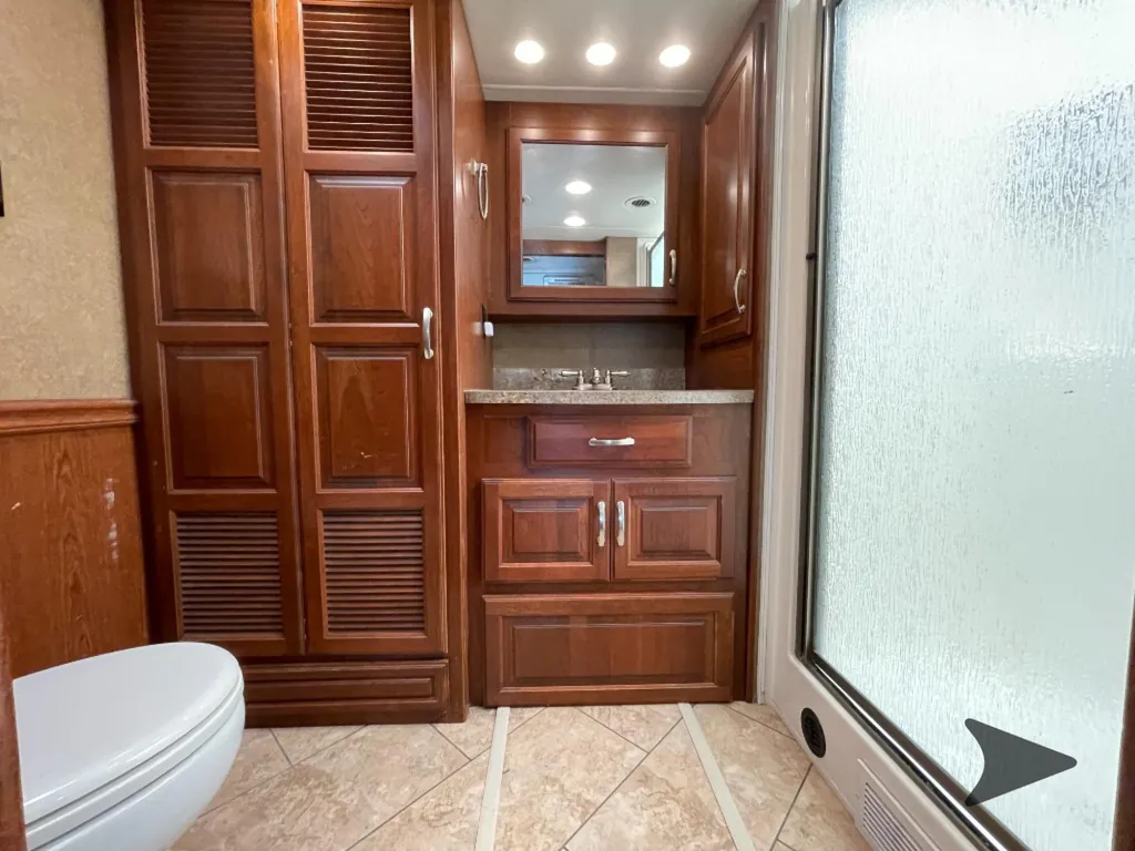 2016 Forest River Berkshire 38A, Photos photo 38