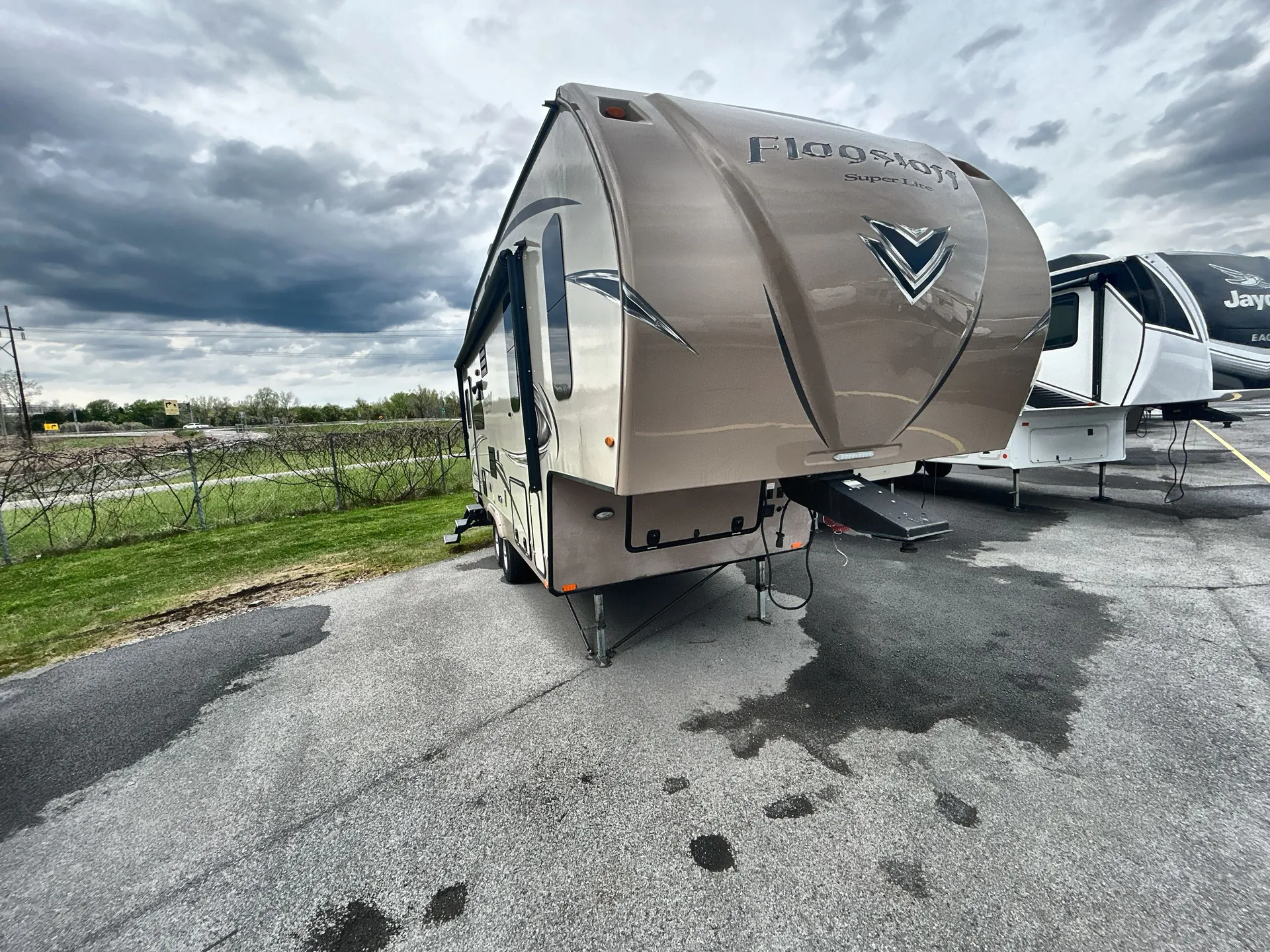 2018 Forest River Flagstaff Super Lite 524RLBS - Photo 2