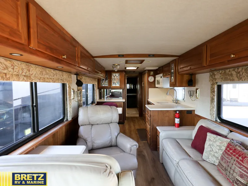 1999 Foretravel Foretravel Used   4000 U320 - Photo 4