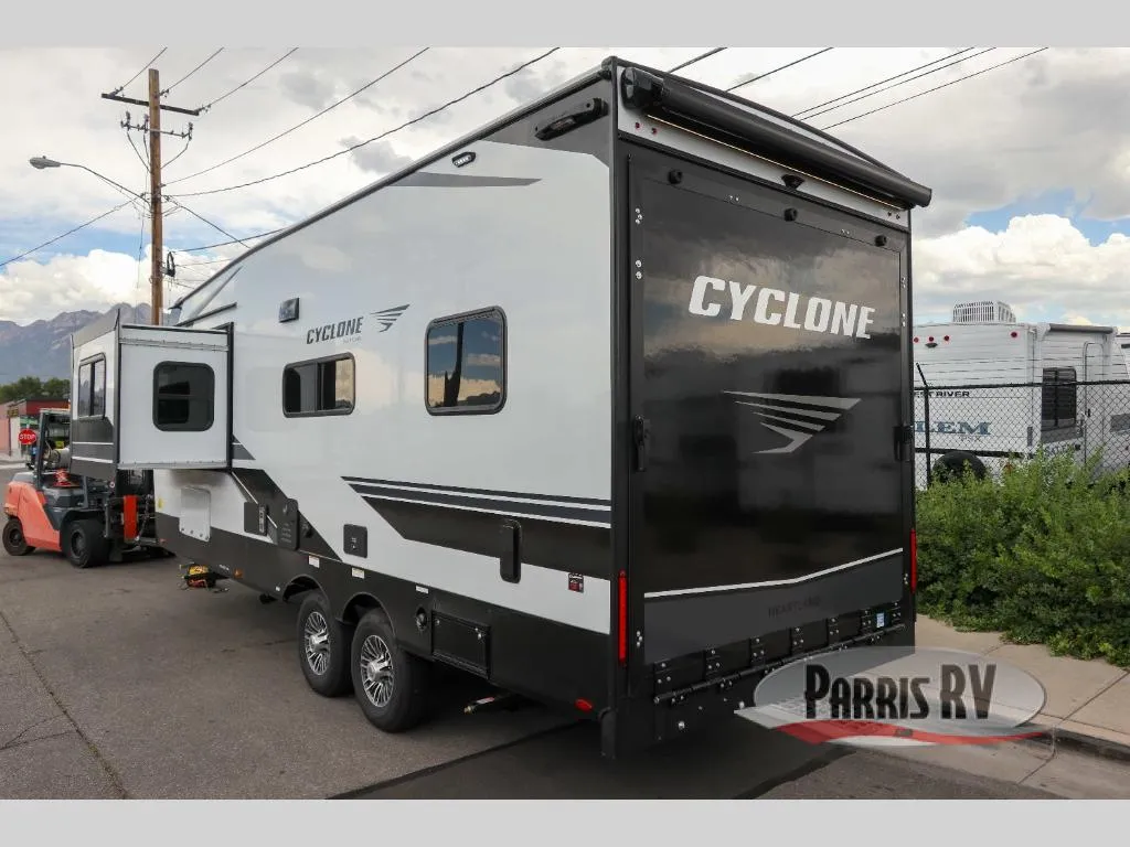 2027 Heartland Cyclone New    2214 - Photo 4