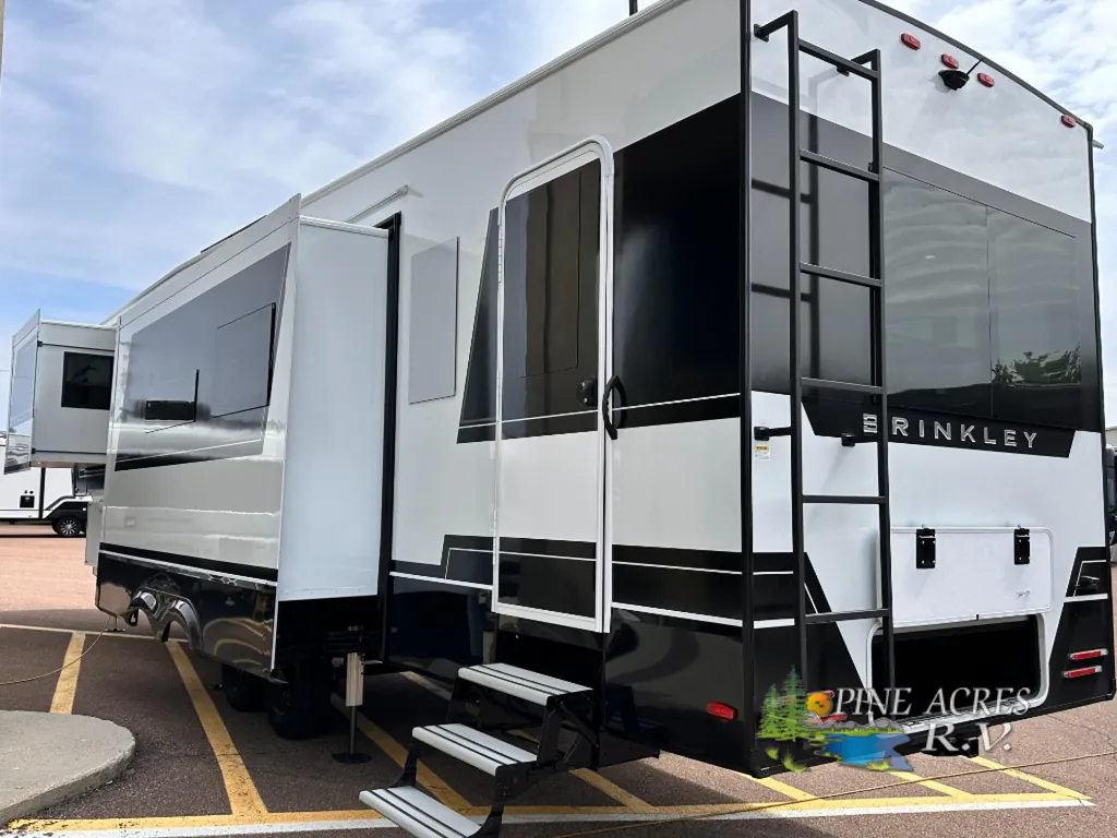 2026 Brinkley Model Z 3515, Photos photo 8
