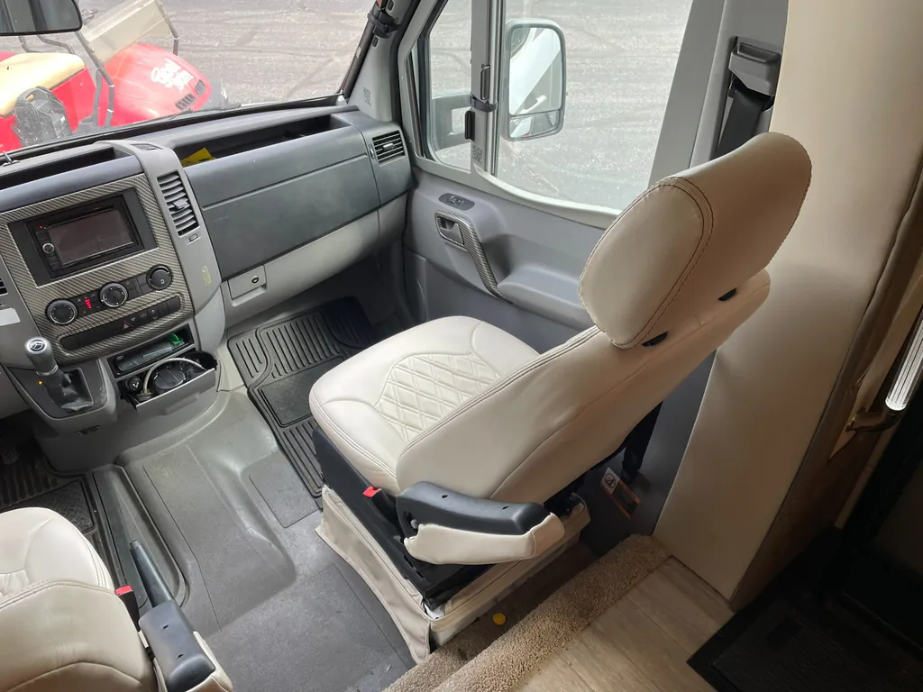 2017 Tiffin Wayfarer 24 QW, Photos photo 15
