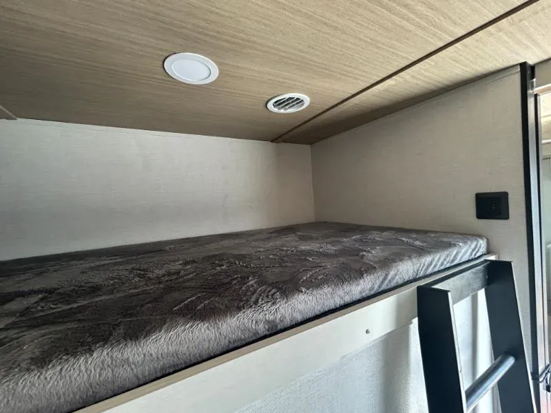 2027 Forest River Vibe 2900KB, Photos photo 14