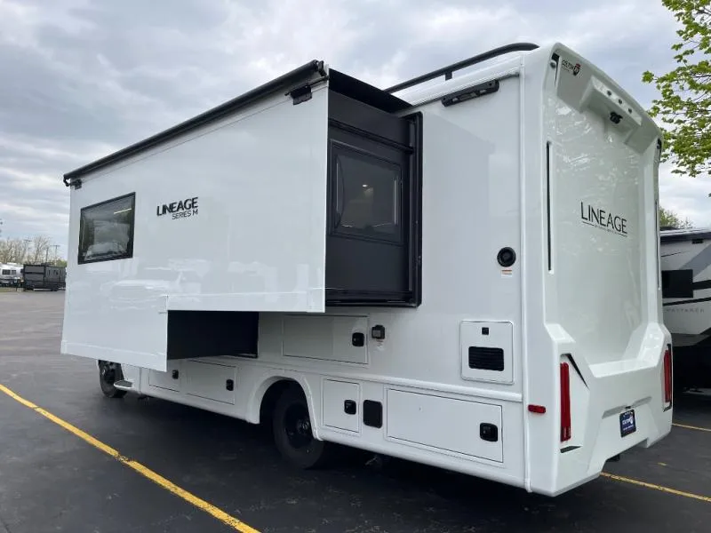 2026 Grand Design Lineage Series M 25FW - Photo 4
