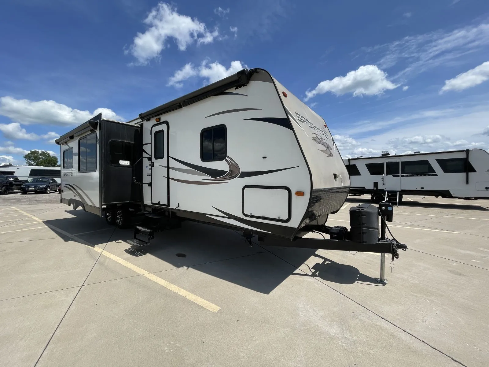 2017 Venture RV SPORTTREK 327VIK - Photo 2