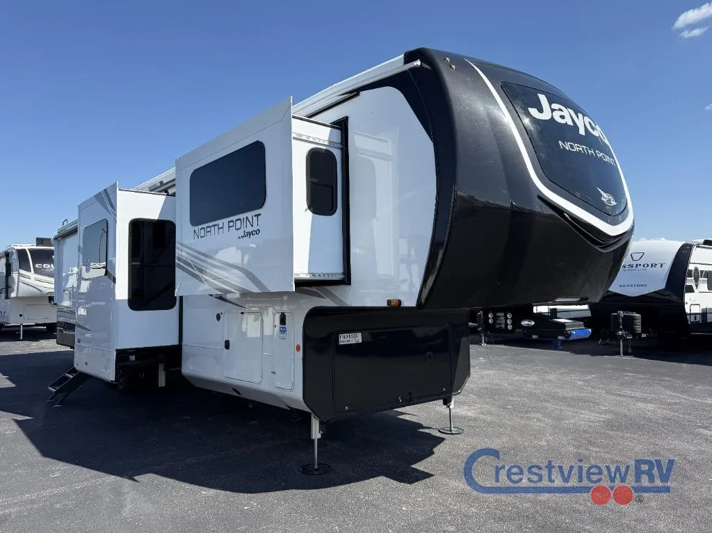 2026 Jayco North Point 382FLRB - Photo 3