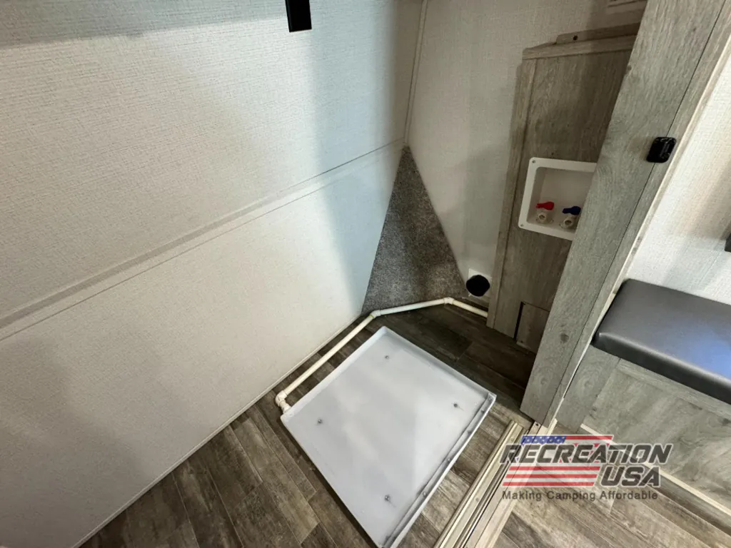 2023 Keystone Avalanche 390DS, Photos photo 40