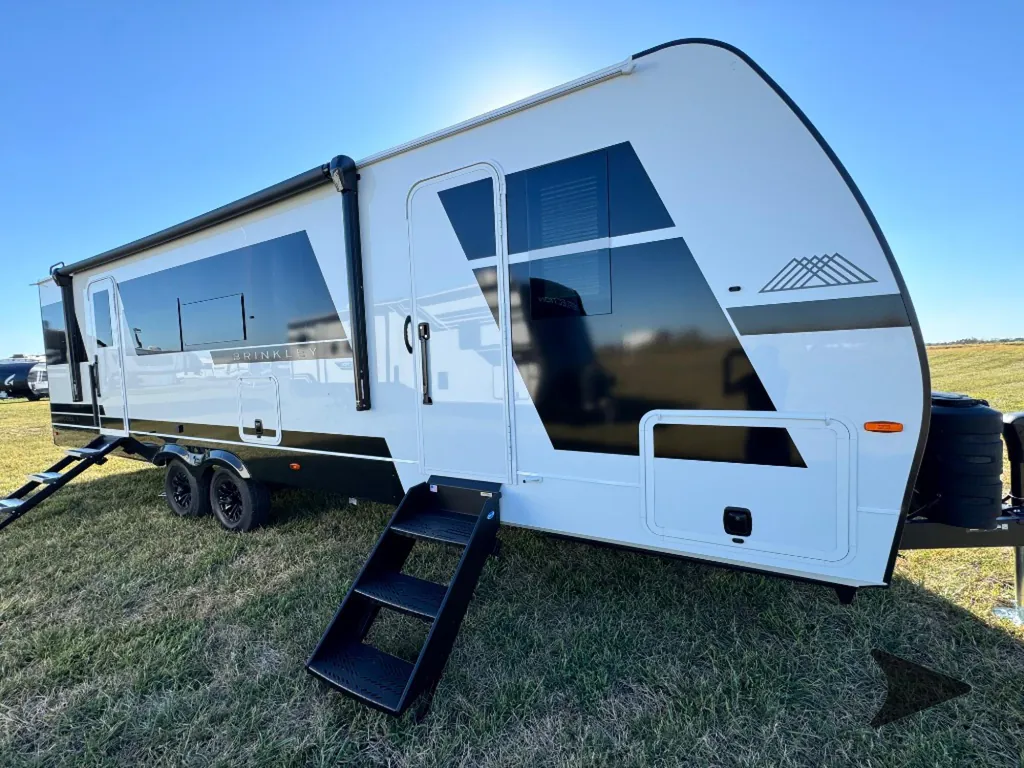 2027 Brinkley Model I 290, Photos photo 2