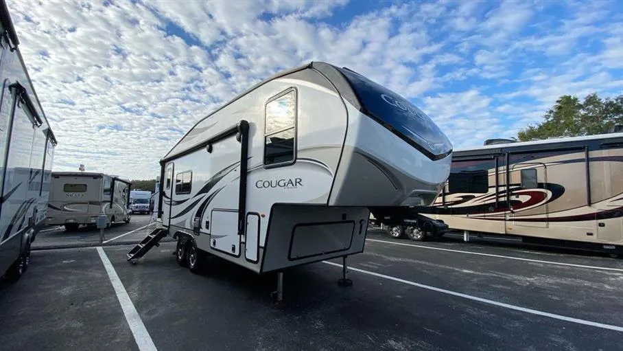 2022 Keystone Cougar Half-Ton 23MLS - Photo 3