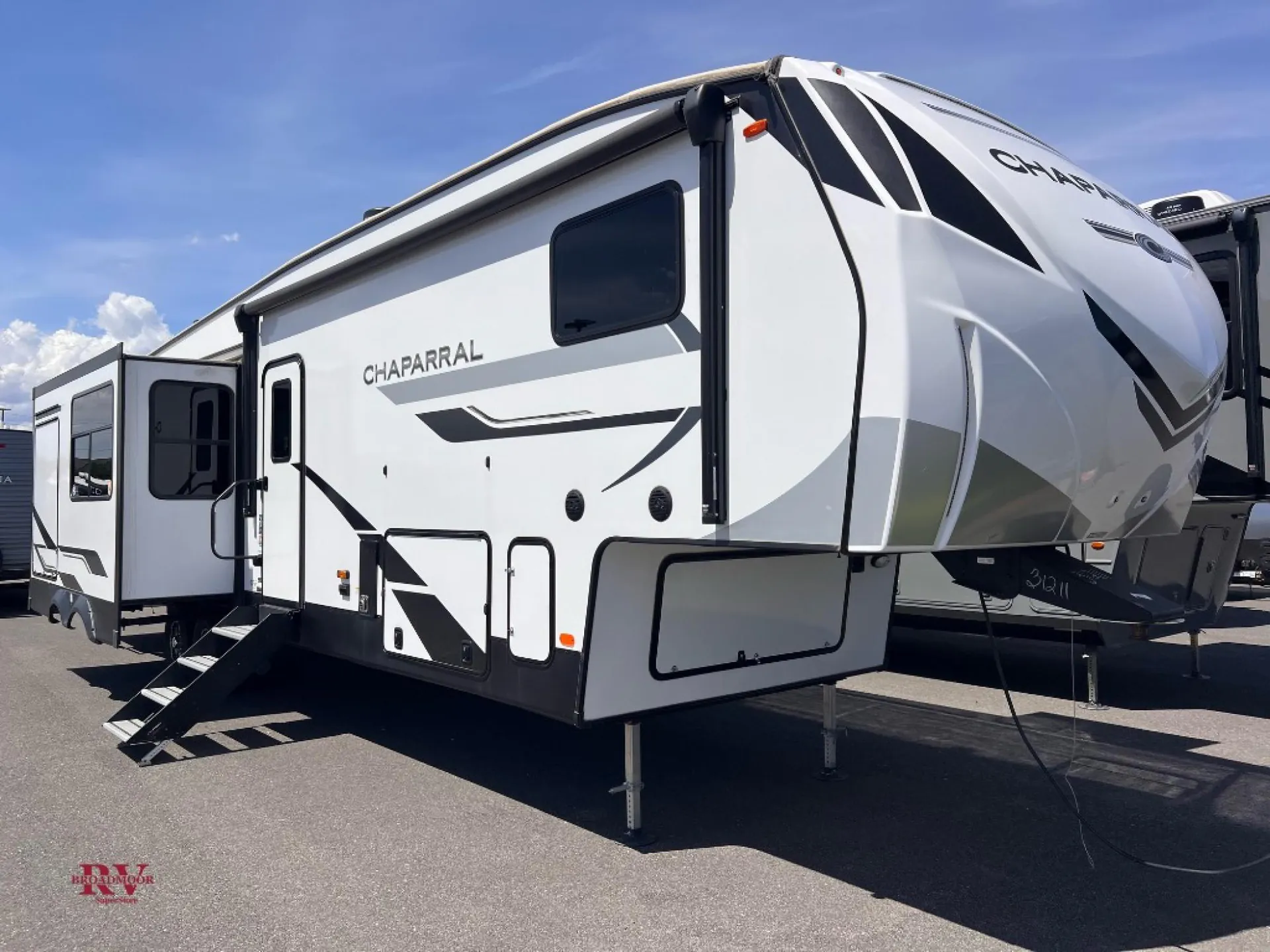 2024 Coachmen Chaparral 373MBRB - Photo 2
