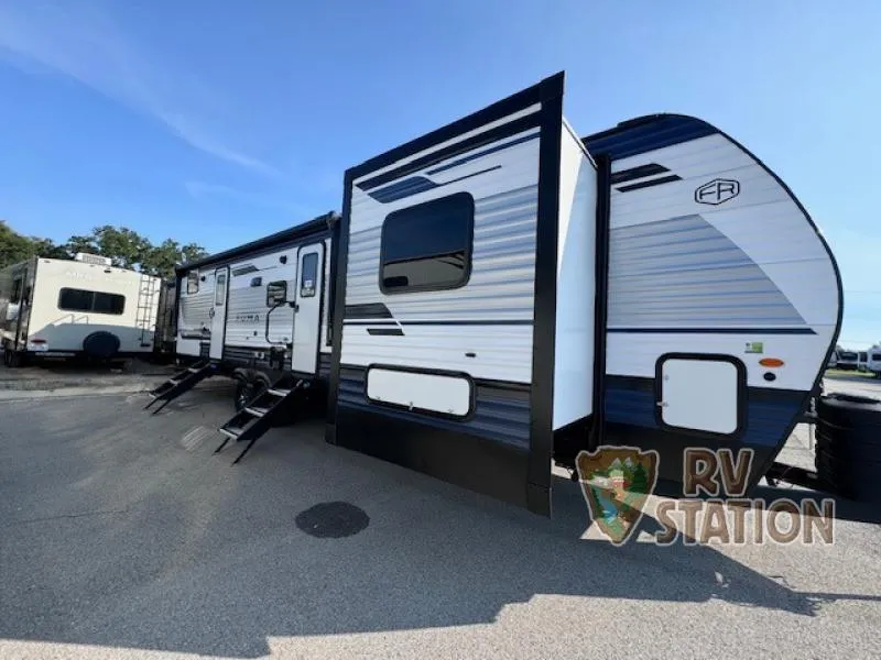2025 Palomino Puma 32BHQS - Photo 2