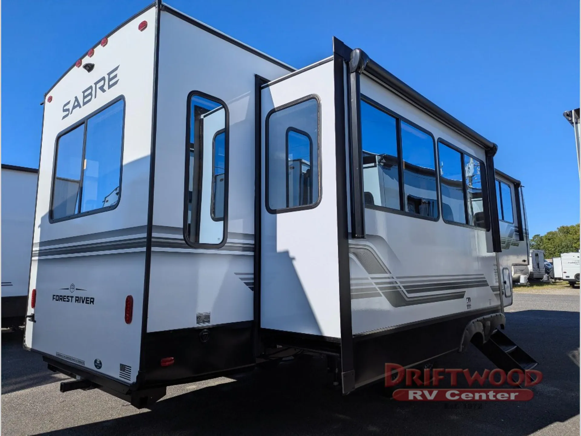 2027 Forest River Sabre 32RL — Photo 6