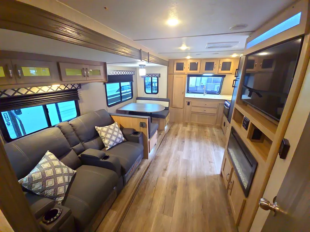 2021 Coachmen Freedom Express Ultra Lite 259FKDS - Photo 3