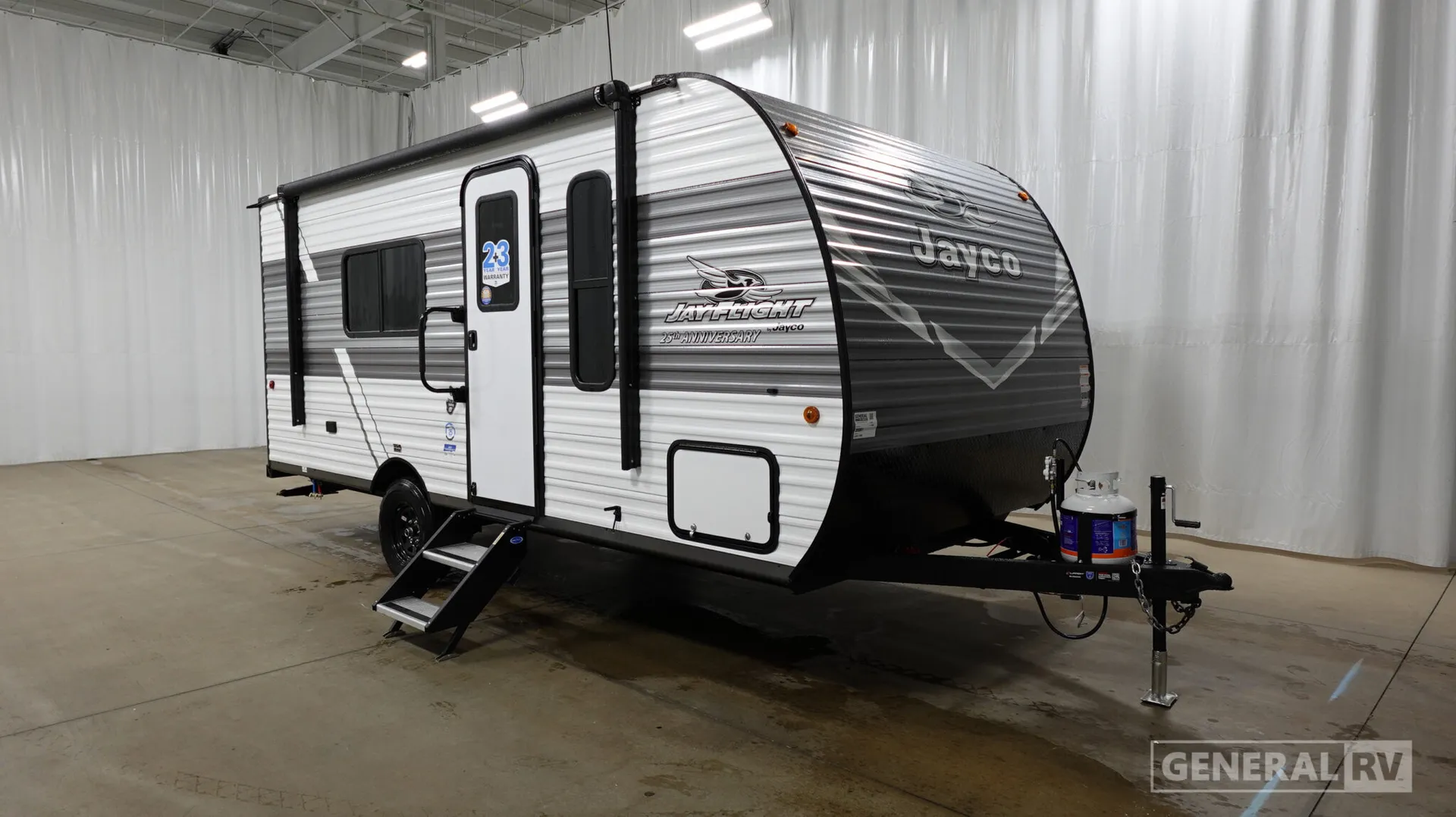2027 Jayco Jay Flight SLX 175FQ - Photo 2