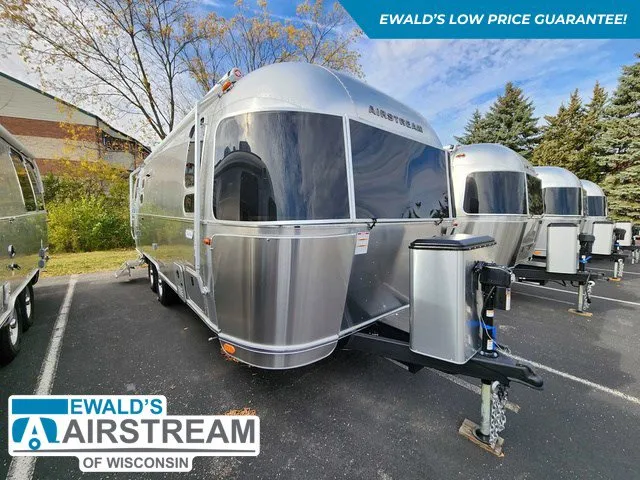2025 Airstream Flying Cloud 25FB - Photo 2